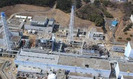 Į Fukušimos reaktorius sunkiasi vanduo ir trukdo tvarkymo darbus