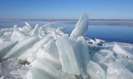 Pavojus žvejams: Ventės krantą atkirto vanduo