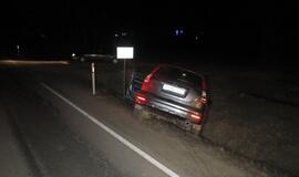 Dėl alkoholinės komos vairuotoja išvežta į ligoninę