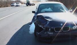 Svečius skolintu automobiliu vežiojęs jaunuolis - ligoninėje