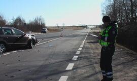 Svečius skolintu automobiliu vežiojęs jaunuolis - ligoninėje