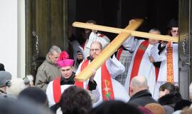 Klaipėdos krikščionys pakartojo Jėzaus kryžiaus kelią