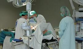 Santariškių klinikose nestabdant širdies veiklos jau atliktos 3 operacijos