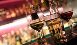 Bendros alkoholio vartojimo tendencijos lieka panašios, tik sumažėjo girtaujančių 