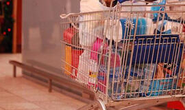 Vienoje sostinės parduotuvėje uždrausta prekiauti beveik 60 kg produktų, kurių vartojimo terminas pasibaigęs