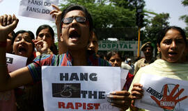 Indijoje sulaikytas antrasis mažametės išprievartavimu įtariamas asmuo