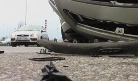 Avarijos kaltininkas pildė dvi eismo įvykių deklaracijas