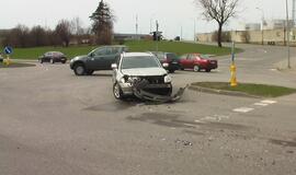 Avarijos kaltininkas pildė dvi eismo įvykių deklaracijas