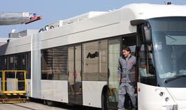 Ženevoje pristatytas elektrinis autobusas