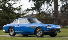 Aukcione parduodamas Džono Lenono žydrasis 1965 m. "Ferrari"