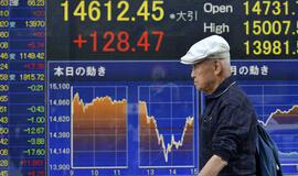 Azijos akcijų rinka atsigauna po staigaus nuosmukio