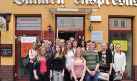 Gimnazistai susipažino su laikraščio &quot;virtuve&quot;