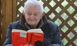 "Gyvenimas man pinklių nespendė"