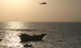 Italijoje laivui įsirėžus į kontrolės bokštą trys žmonės žuvo, šeši laikomi dingusiais