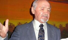 Mirė poetas Bronius Mackevičius