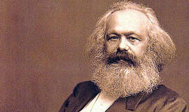 Neblaivus vokietis pavogė Karlo Markso statulą