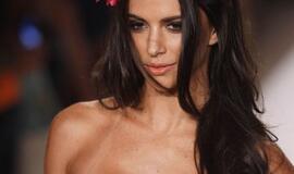 Bikiniai - 2013: paplūdimio fotosesija