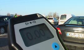 Rytą policija tikrino vairuotojų blaivumą