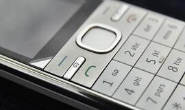 Prekiaujant mobiliaisiais telefonais bandyta nuslėpti 8 mln. litų PVM