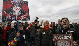 Proteste prieš Vladimirą Putiną dalyvavo tūkstančiai žmonių