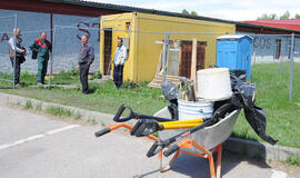 Tako statyboms - milijonai, statybininkams - špyga