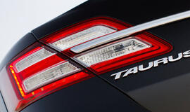 &quot;Ford&quot; atšaukė beveik pusę milijono automobilių Šiaurės Amerikoje