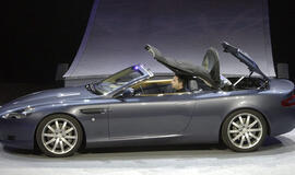 "Daimler" ketina įsigyti dalį "Aston Martin" akcijų