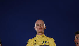 Dopingo kontrolieriai britą Kristoferį Frūmą šiemet "Tour de France" lenktynėse tikrino net 12 kartų