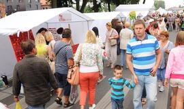 Jūros šventės mugėje - natūralumo  vėjai