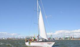 Rinktinės pasiplaukiojimas jachta