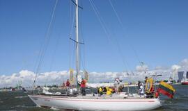 Rinktinės pasiplaukiojimas jachta