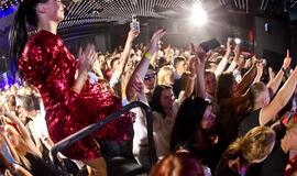 SEL koncerto "afterparty" - maudynės šampane