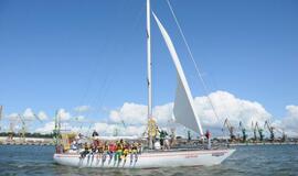 Rinktinės pasiplaukiojimas jachta