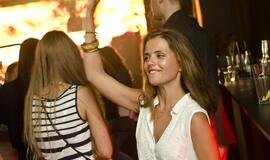 SEL koncerto "afterparty" - maudynės šampane