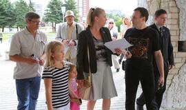 Tėvai protestavo dėl padidintų vaikų baseino kainų