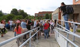 Tėvai protestavo dėl padidintų vaikų baseino kainų