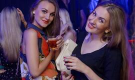 SEL koncerto "afterparty" - maudynės šampane