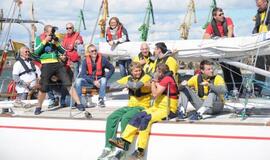 Rinktinės pasiplaukiojimas jachta