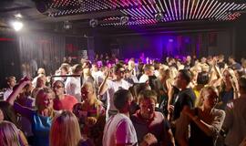 SEL koncerto "afterparty" - maudynės šampane