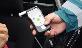 3.34 promilės, trys automobiliai ir partrenktas vairuotojas