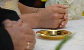 Britanijos vyriausybės perspėjimas dėl priverstinių santuokų