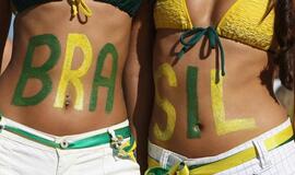 Futbolo aistruoliai aktyviai domisi bilietais į pasaulio futbolo čempionatą Brazilijoje