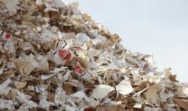 Į kompostą nukeliavo per 152 tūkst. kontrabandinių cigarečių pakelių