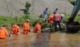 Situacija potvynio apimtuose Rusijos regionuose aštrėja