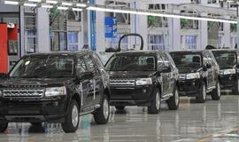 "Jaguar Land Rover" sukurs 1,7 tūkst. naujų darbo vietų