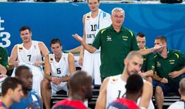 Jonas Kazlauskas lietuviams per minutės pertraukėlę: pagąsdinkit juodus