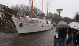 Burlaivio "Meridianas" sugrįžimas