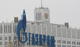 Dujų vartotojai laukia „Gazprom" bylos pabaigos