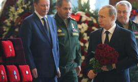 Maskvoje palaidotas ginklų konstruktorius Michailas Kalašnikovas