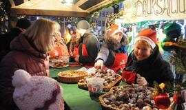 Kalėdiniai renginiai Teatro aikštėje